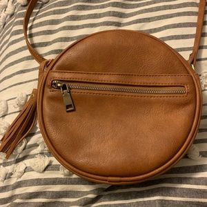 Round crossbody bag